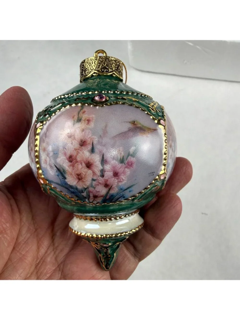 Vintage 1999 Lena Liu's Hummingbird Ornaments Gladiola and Begonia Garden